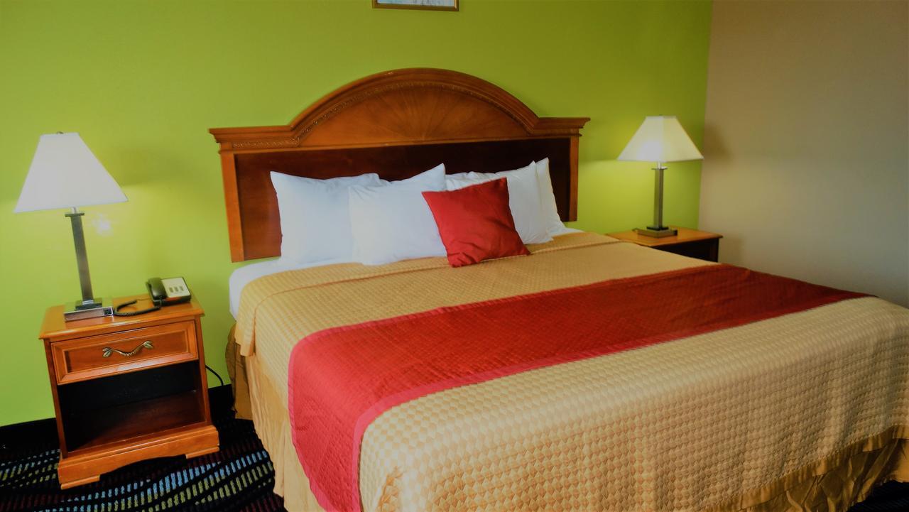 Oak Tree Inn & Suites Claxton Eksteriør billede