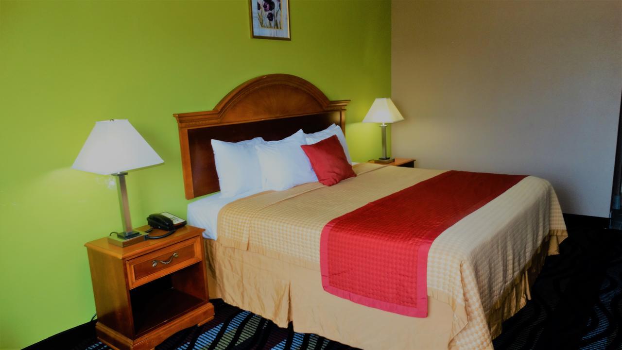 Oak Tree Inn & Suites Claxton Eksteriør billede